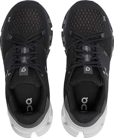 On Cloudflyer 4 - black white