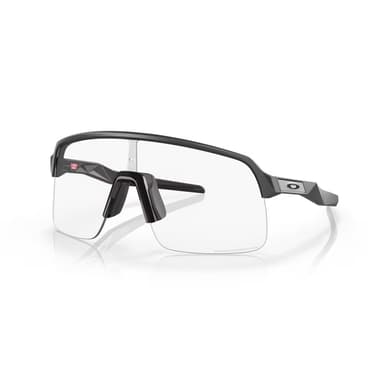 OAKLEY SUTRO LITE | Clear to Black Iridium Photochromic - clear to black iridium