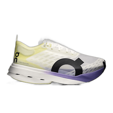 On Cloudboom Strike - juniper | limelight