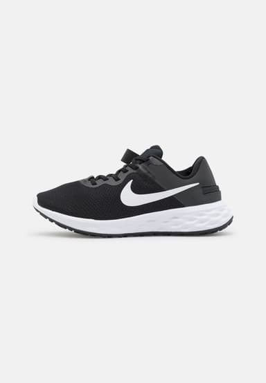 Nike REVOLUTION 6 FLYEASE Women - black white dark smoke grey cool grey